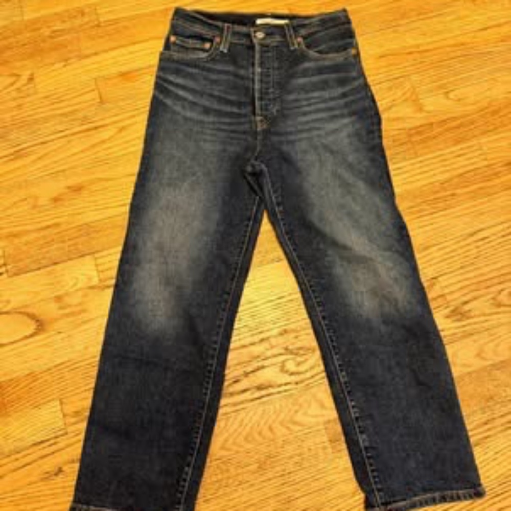 Levi’s High Rise Button Fly Jeans Sz 28